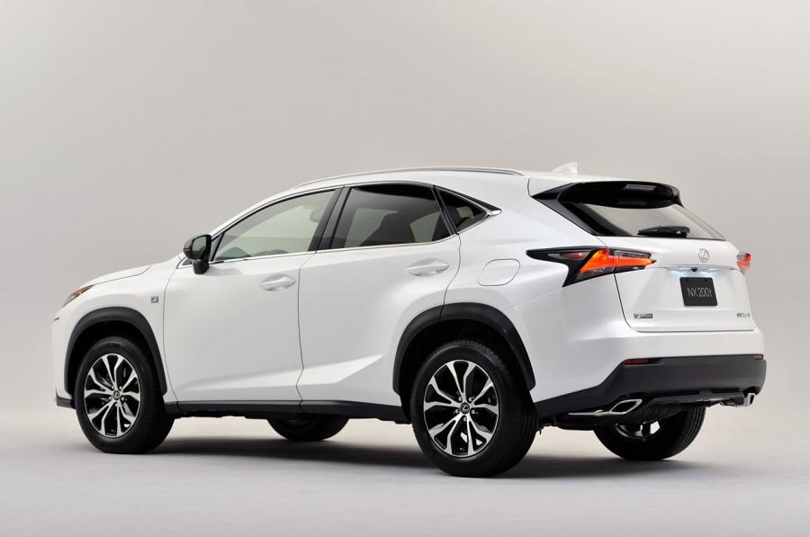  Lexus NX200t F-Sport 2014 года  (фото 2 из 84)